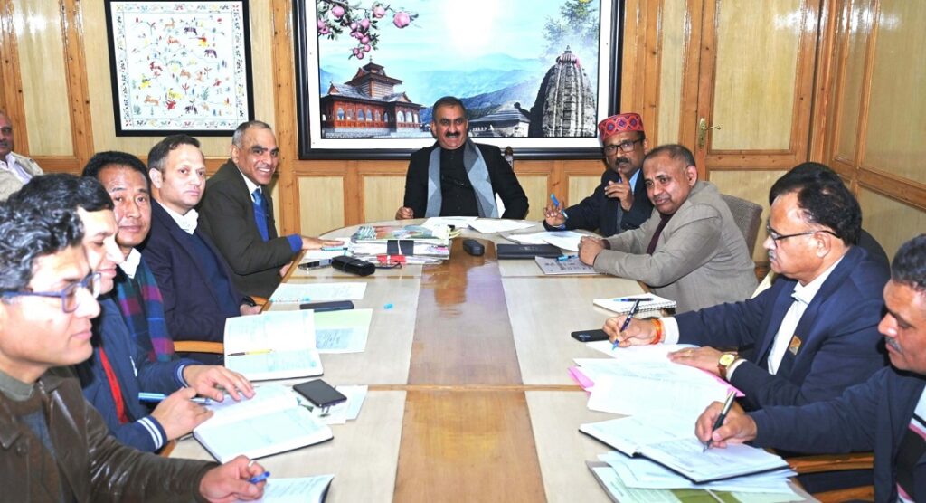 वन विभाग की विभिन्न योजनाओं व परियोजनाओं की समीक्षा करते हुए मुख्यमंत्री ठाकुर सुखविंदर सिंह सुखु