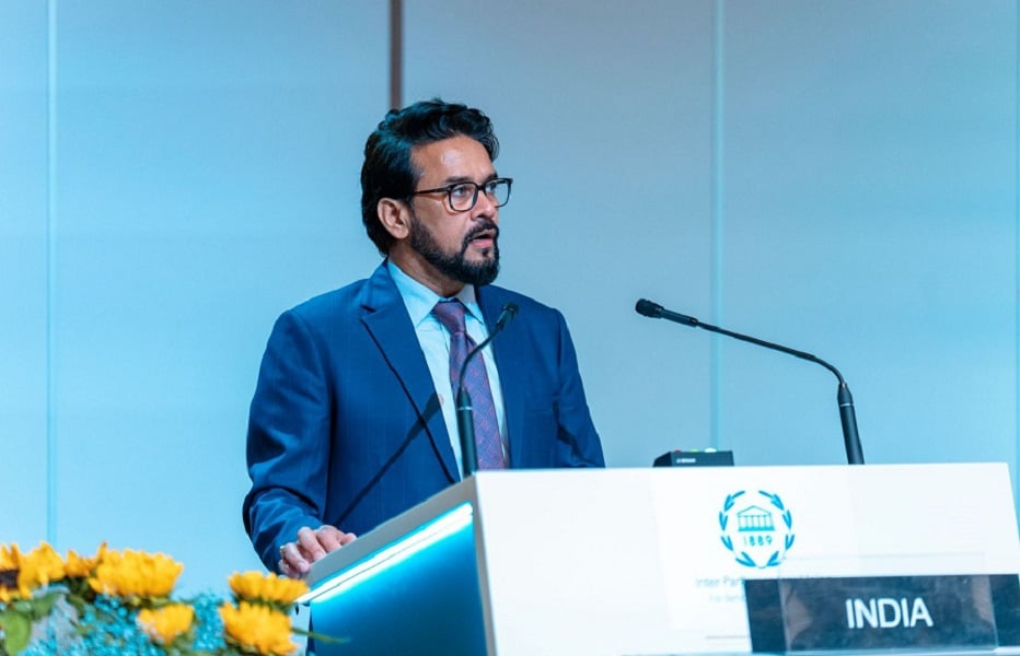 पूर्व केंद्रीय कैबिनेट मंत्री व हमीरपुर लोकसभा क्षेत्र से सांसद व कोयला, खान एवं इस्पात की संसदीय स्थायी समिति के अध्यक्ष अनुराग सिंह ठाकुर