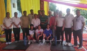 पी एम श्री नारग की होनहार बेटियों केसाथ स्कुल स्टाफ