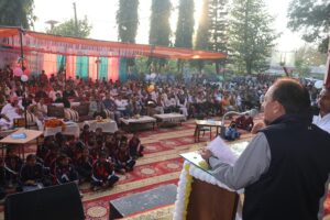 उद्योग, संसदीय मामले एवं श्रम रोज़गार मंत्री हर्षवर्धन चौहान