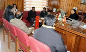 उपायुक्त कार्यालय नाहन में लघु बचत योजना की बैठक