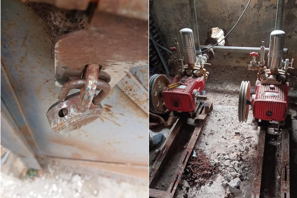 पम्प हॉउस का चोरों द्वारा तोड़ा गया ताला व् मोटर की गई चोरी के बाद खली पड़ी जगह