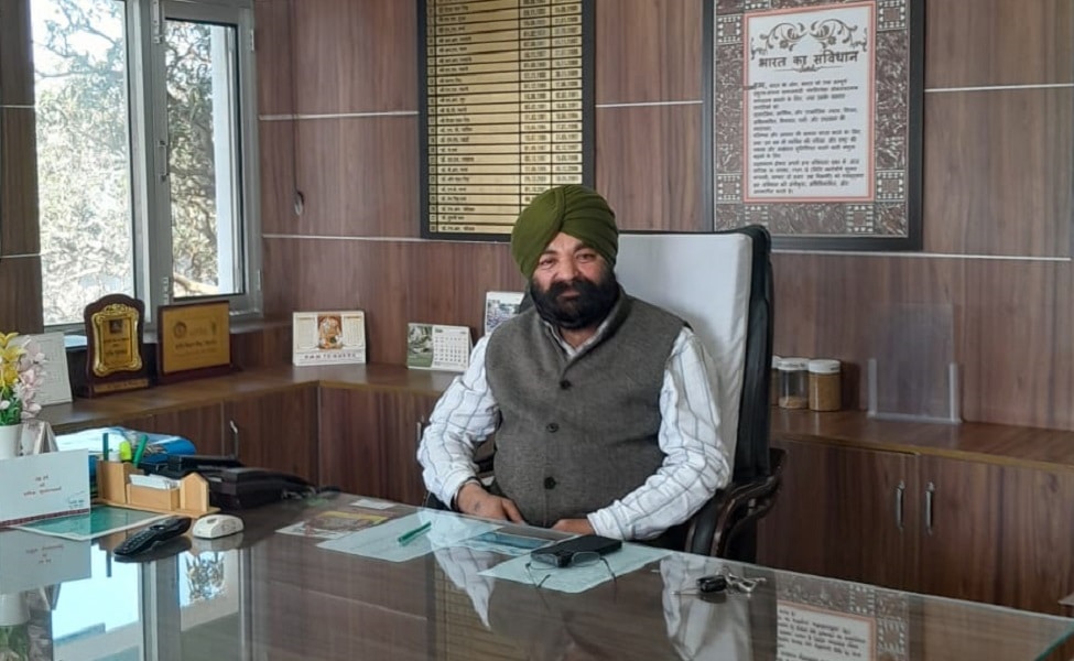 डॉ साहब सिंह कृषि उप निदेशक सिरमौर