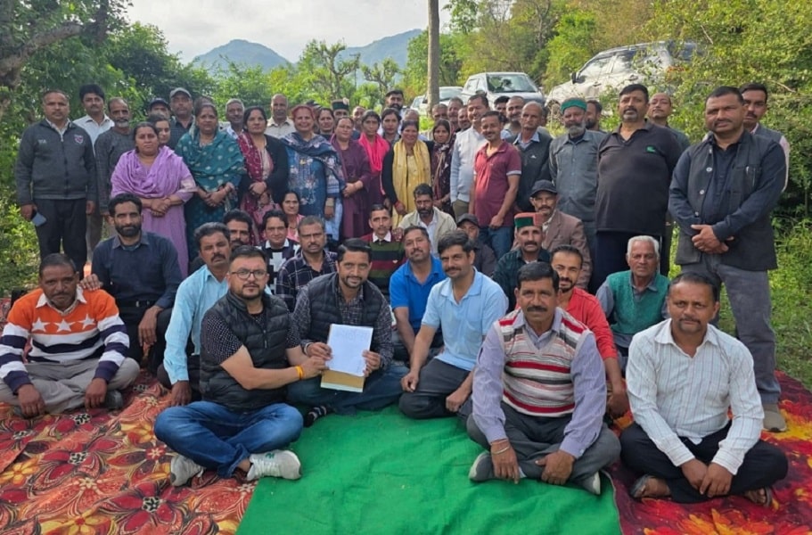 पच्छाद की निर्विरोध चुनी गई ग्राम पंचायत दाड़ो देवरिया
