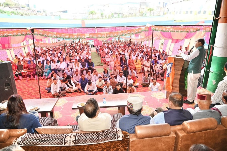 जनसभा को संबोधित करते नेता प्रतिपक्ष व् पूर्व मुख्यमंत्री जयराम ठाकुर