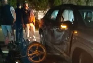 दुर्घटना स्थल पर पुलिस