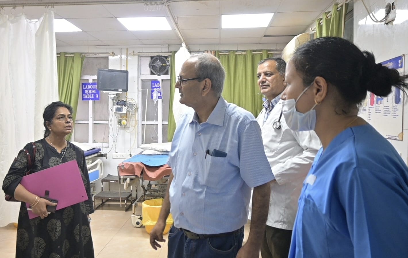 मेडिकल कॉलेज नाहन में पीजी पाठ्यक्रम व्यवस्था की जाँच करती एनएमसी टीम